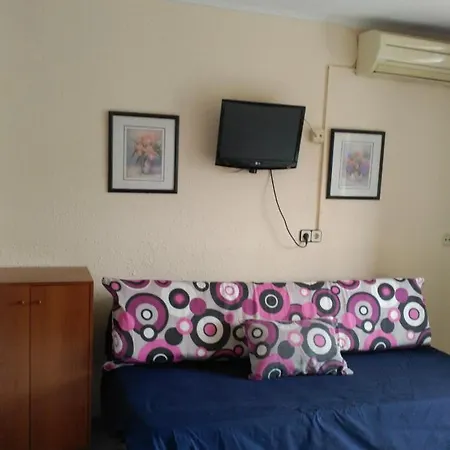 Estudio En Apartment La Pineda